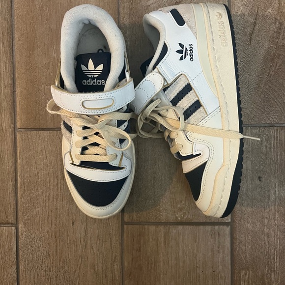 Adidas Forum 84 Low Off White Collegiate Navy - Picture 4 of 7